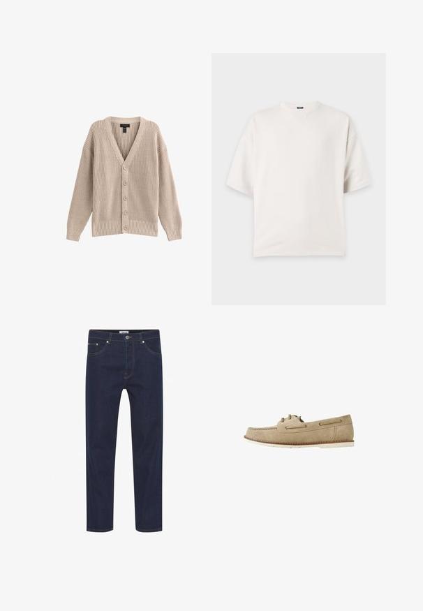 Beige strikket cardigan med V-hals, ribbet tekstur og seks frontknapper. Har lange ærmer og en afslappet pasform.; Simpel hvid T-shirt med korte ærmer og rund hals, afslappet pasform og en lille trekantet sømdetalje under kraven.; Mørkeblå denim jeans med lige snit, der har lys syning, fem lommer og en knaplukning ved livet. Glat tekstur.; Herresko i bådstil af ruskind i tan med hvid sål og snøredetalje på siden, set fra ydersiden.