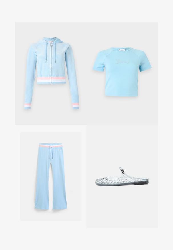 Korte gebreide hoodie in lichtblauwe velours, met pastelroze en witte streepdeteils op de mouwen en zoom, uitgerust met een trekkoord kap.; Lichtblauw crop top met korte mouwen en ronde halslijn, met "Juicy" in strass-steentjes op de borst gecentreerd.; Lichtblauwe uitlopende sweatpants met een trekkoord in de taille. Voorzien van een roze en witte gestreepteaccent en geborduurd logo. Zachte stoftextuur.; Transparante platte instapschoen met een diamantpatroon textuur en een klein verstelbaar riempje aan de bovenkant.