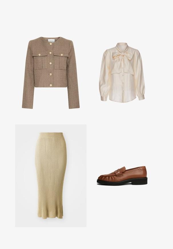 Korte jas van bruine gestructureerde stof, voorzien van een ronde halslijn, lange mouwen, twee borstzakken en gouden knoopsluitingen.; Crèmekleurige satijnen blouse met lange opgepofte mouwen, knoopsluiting aan de voorkant en een grote gestrikte strik bij de kraag.; Gebreide potloodrok in lichtbeige, met verticale ribbels, een aansluitende taille en een uitlopende zoom met subtiele afwerkingen aan de onderkant.; Bruine leren loafers met een gladde textuur, ronde neus, voorzijde met banddetail en lage zwarte rubberen hak.