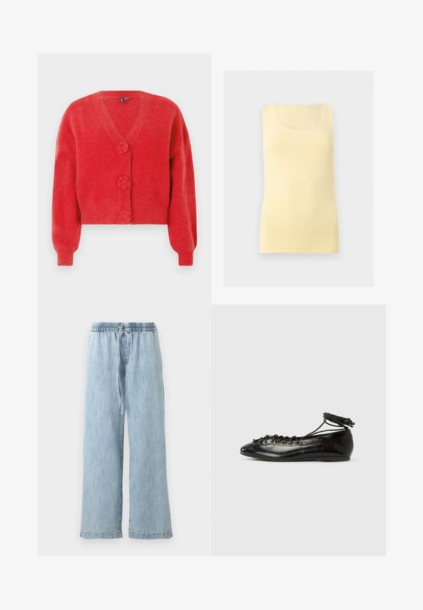 Cardigan rouge avec un col en V, trois boutons décoratifs en forme de fleur et des poignets côtelés. Fabriqué en tissu souple et texturé. Coupe courte.; Débardeur jaune pâle sans manches avec un col rond, présenté sur un fond uni gris clair.; Pantalon large en denim bleu clair avec taille élastique et cordon de serrage, poches avant et coupe décontractée.; Ballerines en cuir verni noir avec un bout rond, un design à lacets et une semelle plate. Texture lisse avec peu de détails.