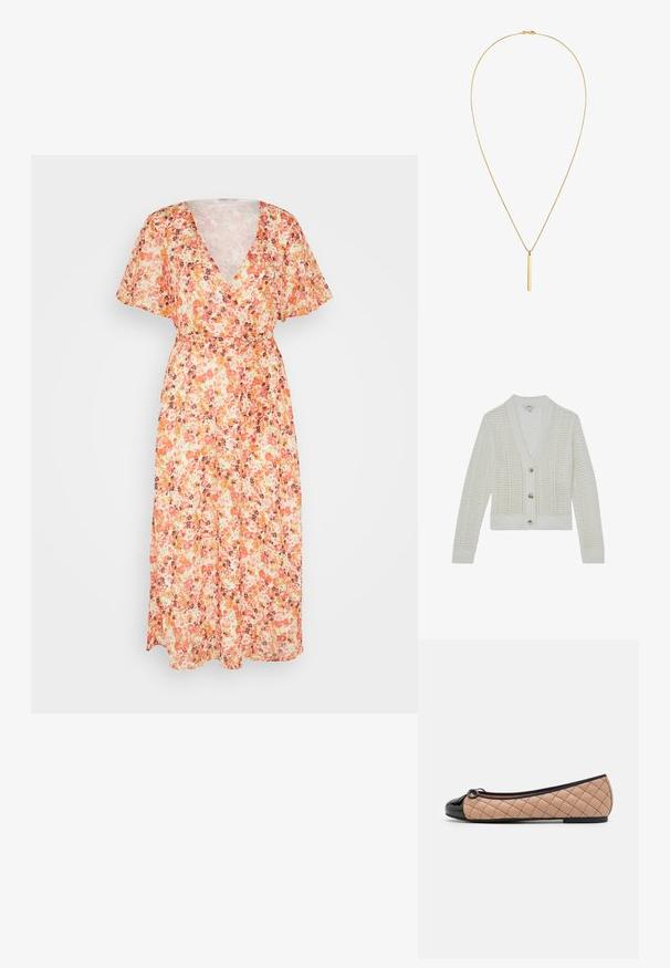 Hvid strikket cardigan med lange ærmer, V-hals, åbent vævemønster og tre beige knapper foran.; ONLY ONLLUCIE MIDI WRAP DRESS - Hverdagskjole - red, white; Pretty Ballerinas Ballerinasko - black/beige; Elli GEO STICK LAYER - Halskæder - gold-coloured