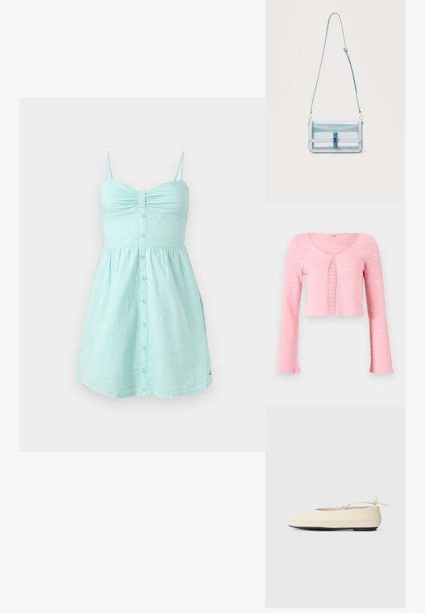 Cardigan court en maille rose clair avec manches longues, col rond et fermeture à un bouton au niveau de la poitrine.; Robe bleu clair sans manches avec fines bretelles, poitrine froncée et détail boutonné sur le devant, longueur au genou avec jupe évasée en A.; Des chaussures plates de couleur crème avec un bout arrondi, une sangle à la cheville et une semelle en caoutchouc noir contrastante. Matériau lisse avec un detailing minimal.; Sac bandoulière rectangulaire bleu clair avec panneau avant transparent, sangle ajustable et fermoir central bleu, posé sur un fond uni.