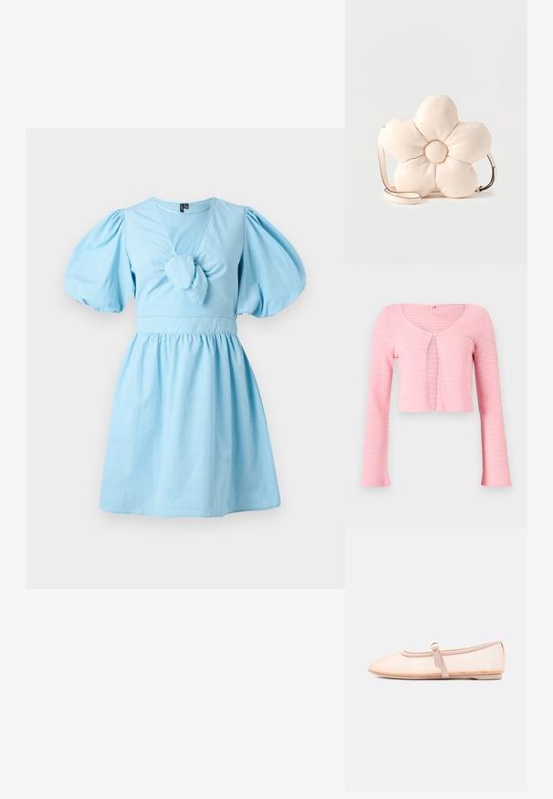Hele roosa lühike kudumist kardigan pikkade varrukatega, ümmarguse kaelusega ja ühe nööpiga sulguri rinnal.; Hele sinine lühike kleit puhvärvade ja sõlme detailiga bodice'il; pehme puuvillane kangas A-lõike ja kogutud seeliku püsivusega.; Heledast beež värvi madal king terava varbakujundusega ja ühe külgtihvtiga rihmaga, esitatud lihtsal valgel taustal.; Kreemikollane nahast õlakott, mis on kujult suur, polsterdatud viiepunktilise õie kujuline, õhuke reguleeritav rihm.
