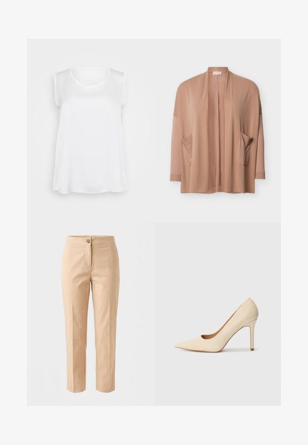 Beige vest met open voorkant, lange mouwen en twee voorzakken, afgebeeld tegen een witte achtergrond.; Witte mouwloze top met een gladde textuur, v-hals en een ontspannen fit. Licht gebogen zoom en zijsplitten voor verbeterde bewegingsvrijheid.; Beige rechte broek met knoop en rits aan de voorkant, een platte tailleband met gedeeltelijke elastiek en voorplooien als detail.; Beige leren pump met hoge hak, spitse neus en een uitsnijding aan de zijkant, voorzien van een slanke stilettokap voor ondersteuning.