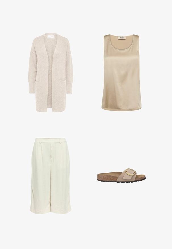 Long gilet beige ouvert sur l'avant, manches longues et deux poches avant, en maille douce texturée.; Haut en satin beige sans manches avec encolure ronde et étiquette Mos Mosh à l’intérieur du col.; Shorts beiges à taille haute et jambes larges, avec passants pour ceinture et un pli net sur le devant, fabriqués en tissu léger texturé.; Sandale à glisser beige avec une semelle en liège, une semelle en caoutchouc texturé et un grand accent de boucle dorée sur une bride lisse.