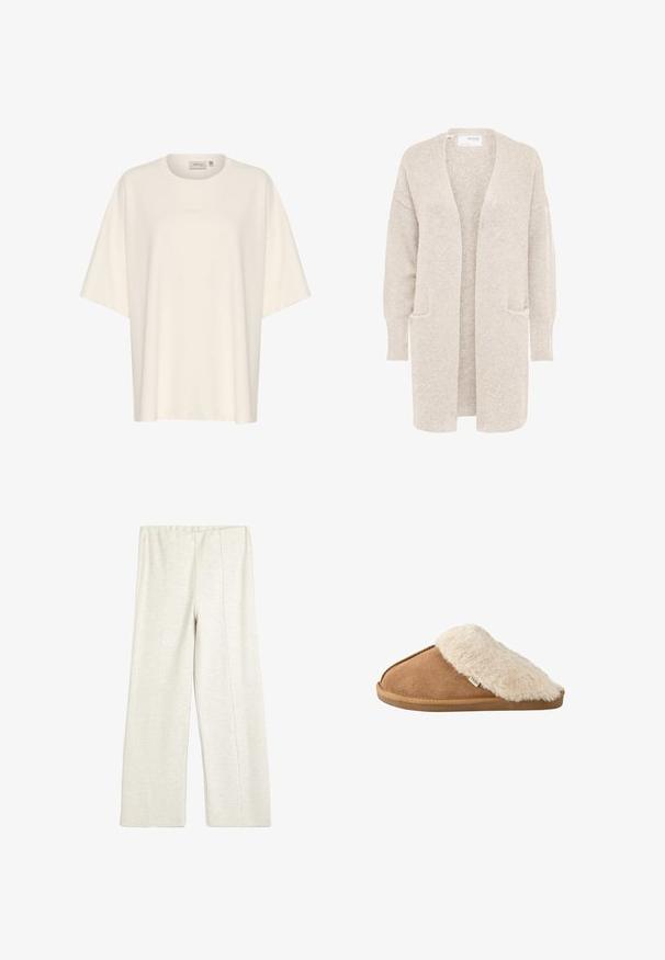 Lang beige åben cardigan med lange ærmer og to forlommer, blødt tekstureret strikstof.; Overdimensioneret creme T-shirt lavet af blødt stof med rund halsudskæring og korte ærmer. Subtil prægede logo detaljer på forsiden.; Koton WIDE LEG - Træningsbukser - beige; Brun slip-on tøffel med blød beige imiteret pelsforing og sål, vist fra siden på hvid baggrund.