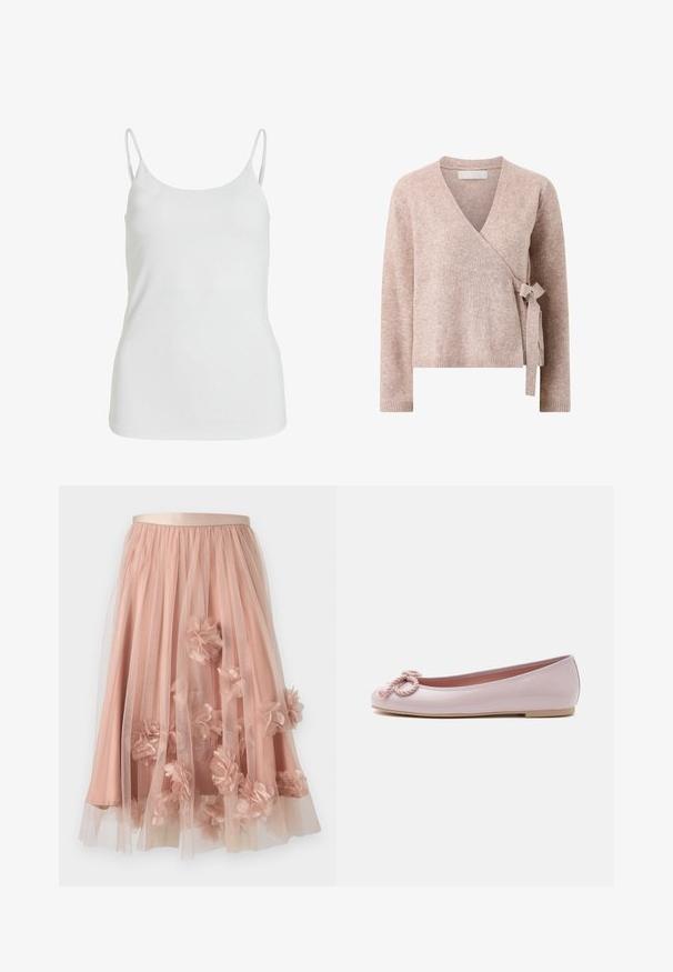 Pull en maille rose clair avec manches longues et fermeture à nouer sur le côté.; Débardeur blanc en tissu lisse, avec de fines bretelles spaghetti et un design simple et sans embellissement.; Jupe en tulle rose pâle avec une ceinture en satin. Comprend plusieurs couches de tissu transparent et des appliqués floraux en trois dimensions sur toute la surface.; Ballerine en cuir verni rose clair avec bout arrondi, nœud en corde torsadée sur le devant et semelle basse beige sur fond blanc.