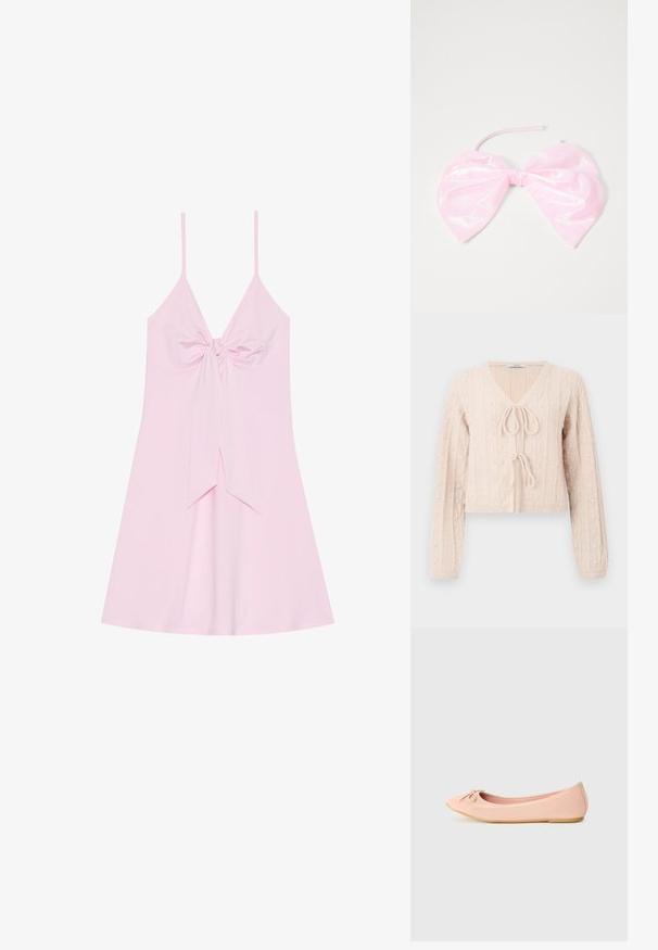 Lys lyserød cropped cardigan lavet af tekstureret strikket stof, med en V-udskæring og en bundet frontlukning. Fremhævet med lodrette ribbede mønstre.; Lyserød ærmeløs kjole med detaljeret forknude og flagrende skørt. Fremstillet af blødt stof med en glat tekstur. Justerbare tynde stropper.; Ballet flade sko i lys pink syntetisk materiale med en rund tå, der har en lille sløjfedetalje og en fleksibel sål.; Lyserød, blank hårtilbehør formet som en stor sløjfe, med en glat overflade og et tyndt bånd til at sikre den på plads.