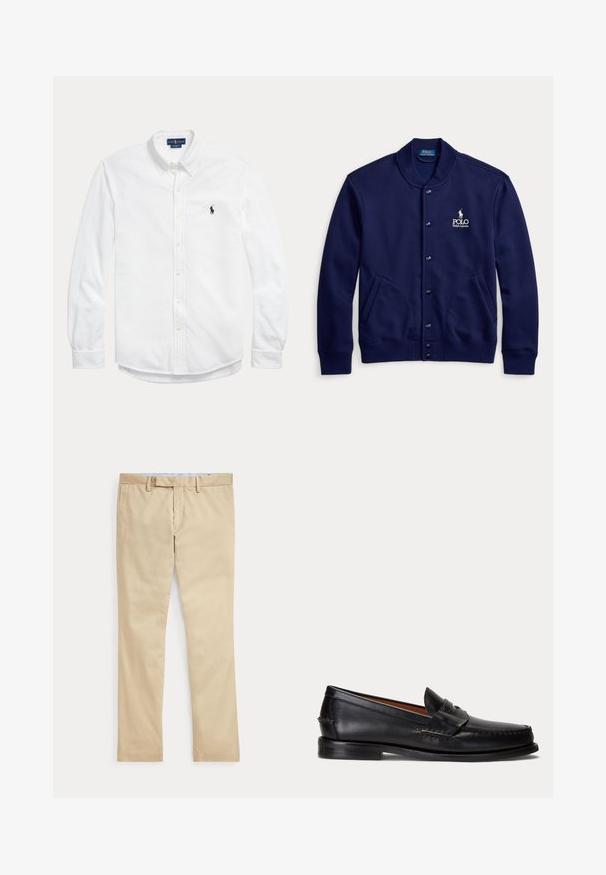 Tmavomodrá bunda na gombíky s rebrovaným golierom a manžetami, dvoma prednými vreckami a bielym logom Polo Ralph Lauren na ľavej strane hrudníka.; Biela košeľa s dlhým rukávom na gombíky, golierom na gombíky a malým tmavým logom Polo Ralph Lauren na ľavej strane hrudníka.; Béžové nohavice s rovnými nohavicami, s pútkami na opasok a predným zipsom, položené na bielom pozadí.; Čierny kožený mokasín s nízkym podpätkom a detailom s penny remienkom, zobrazený z boku na svetlosivom pozadí.