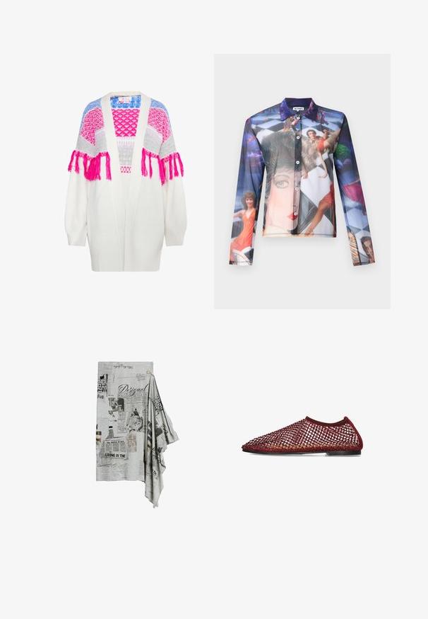 Witte gebreide cardigan met kleurrijke patroonaccenten in roze, paars en blauw, met franjes op de mouwen. Open voorontwerp.; Transparante blouse met een kleurrijke fotoprint van mensen in dynamische poses, met een klassieke kraag en lange mouwen.; Grijze stof met zwart-wit krantenprint, met tekst, afbeeldingen en het woord "Desigual" prominent weergegeven.; Rood vlakke schoen met open, netachtige ontwerp en leren zool, zijaanzicht op een witte achtergrond.
