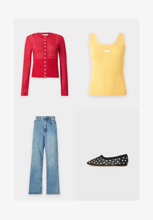 Cárdigan largo rojo con botones, costuras blancas en zigzag y mitad inferior acanalada sobre un fondo liso gris claro.; Camiseta sin mangas amarilla acanalada con tirantes anchos y una pequeña etiqueta rectangular blanca centrada cerca del escote.; Jeans de mezclilla de color azul claro, de pierna ancha, con una cintura de altura media, cinco bolsillos y un cierre de botón con herrajes metálicos y un acabado desgastado.; Zapato plano negro con punta afilada, hecho de malla con grandes lunares plateados y un pequeño lazo en la parte delantera. Tejido texturizado.