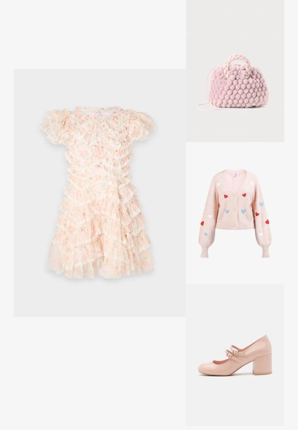 Cardigan duveteux rose clair avec manches bouffantes, boutons devant, et écussons en forme de cœur rouges, bleus et blancs dispersés sur le devant et les manches.; Robe à motif floral dans des tons de rose pastel et de crème, dotée de volants superposés et de détails en dentelle. Manches courtes bouffantes et décolleté rond.; Chaussures à talons hauts en cuir verni rose avec un bout arrondi, deux sangles à boucle réglables et un talon block transparent et épais.; Sac à main en pompon rose texturé avec une poignée tressée et une fine sangle. Forme ronde, surface douce, design compact.