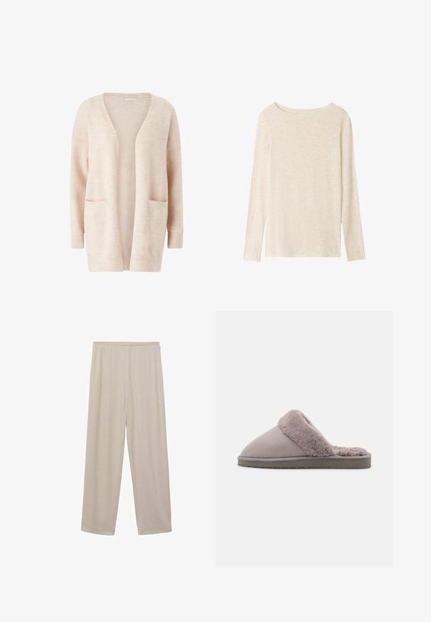Lichtroze cardigan van zacht gebreid materiaal, met een brede V-hals, open voorkant, lange mouwen en twee voorzakken.; Lichtbeige fijngebreide top met lange mouwen, boothals en een subtiele gemêleerde structuur.; Beige, lichte katoenen broek met een recht model, elastische tailleband en een gladde textuur. Geen zichtbare patronen of hardware.; Grijze suède pantoffel met een zachte, fluffy, lichtgrijze bontvoering. Gesloten te ontwerp en flexibele, gestructureerde zool voor grip.