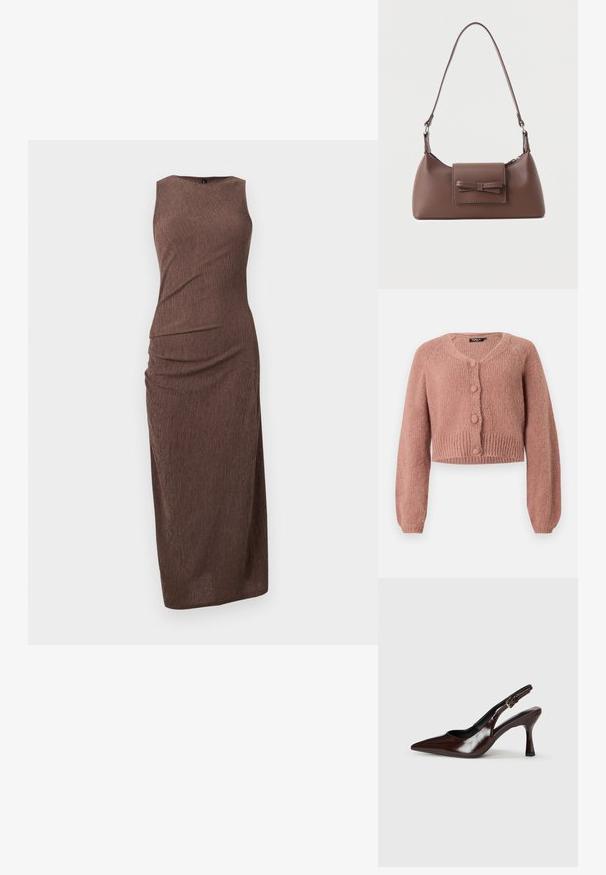 Cardigan en tricot court dans une teinte rose poussiéreux, à manches longues, avec quatre boutons recouverts assortis sur le devant.; Robe longue marron sans manches en tissu texturé froissé, avec une silhouette ajustée s'étendant jusqu'aux chevilles.; Talons slingback en cuir verni brun avec un bout pointu, un talon fin, et une sangle réglable avec une petite boucle.; Sac à bandoulière en cuir marron avec une poche à rabat avant ornée d'un détail en forme de nœud cousu et une sangle réglable.