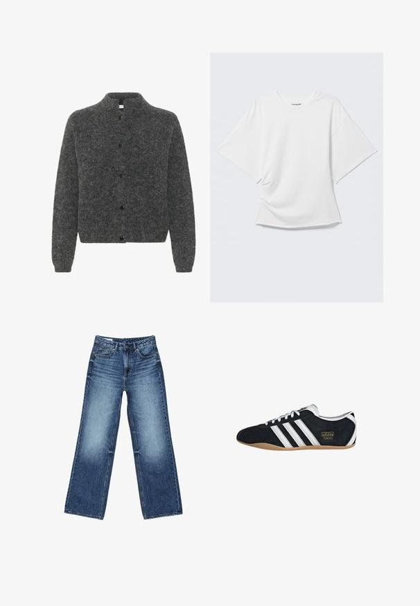 Grå, fuzzy cardigan med høj krave, der har knaplukning foran og lange ærmer. Lavet af blødt materiale med en tekstureret overflade.; Hvid oversized T-shirt med korte ærmer og rund hals vist på en lysegrå baggrund.; Blå vidtsiddende jeans i denim med forlommer og møntlomme foran, knaplukning og falmet vask på lår og knæ.; Sort ruskinds sneaker med hvide tre striber, guldlogo og en brun gummisål. Har et lavprofil snørebåndsdesign.