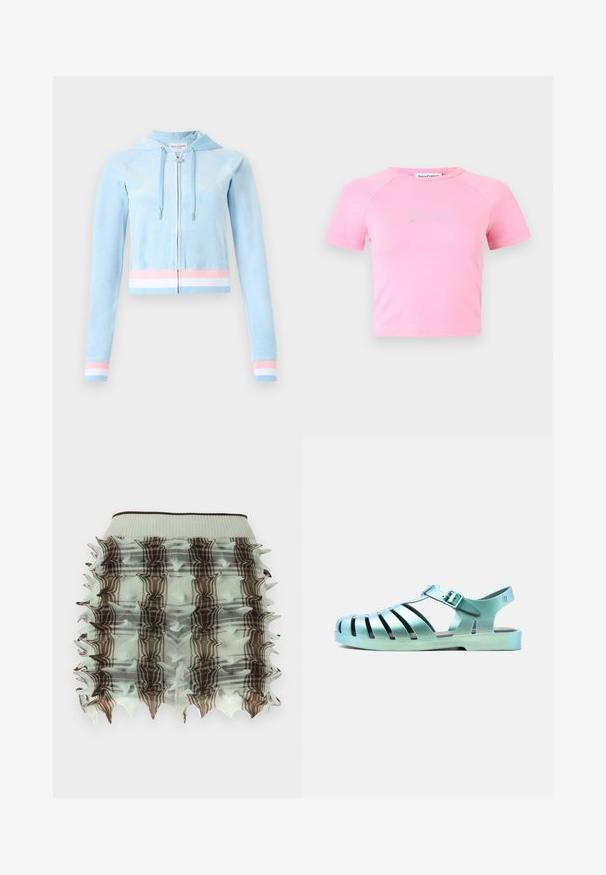 Korte gebreide hoodie in lichtblauwe velours, met pastelroze en witte streepdeteils op de mouwen en zoom, uitgerust met een trekkoord kap.; Lichtroze korte mouw crop top met een ronde halslijn en sprankelende "Juicy" tekst in het midden van de borst.; Mintgroene gerimpelde rok met een kooiontwerp, voorzien van bruine geblokte patronen en gespike randen. Elastische tailleband voor een goede pasvorm.; Lichtblauwe metalen sandaal met gesloten neus, verstelbare gespsluiting en open zijslitten voor ventilatie en comfort.