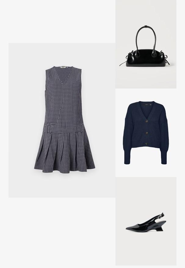 Donkerblauwe grofgebreide cardigan met V-hals, lange mouwen, geribbelde manchetten en zoom, en drie grote donkere knopen aan de voorkant.; Marineblauwe geruite jurk met een V-hals, mouwloos ontwerp, geplooide rok en gestructureerde taille. Gemaakt van lichtgewicht stof.; Zwarte lakleren slingback schoen met spitse neus en lage schuine blokhak op een effen lichte achtergrond.; Kleine zwarte glanzende handtas met twee lange hengsels en zijkant trekkoord details op een effen lichte achtergrond.