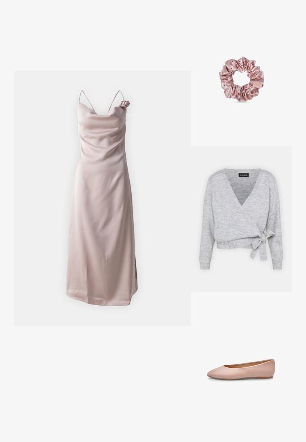 Cache-cœur gris avec un décolleté en V, des manches longues et un lien ajustable à la taille. Fabriqué en maille douce avec une texture subtile.; Robe fluide en satin de couleur rose pâle avec des fines bretelles et un décolleté drapé, ornée d'une accent en forme de rose sur l'épaule gauche.; Ballerine plate en cuir rose avec un bout pointu, une texture lisse, des accents minimaux et une semelle solide marron clair. Design simple, sans ornements.; Chouchou en satin rose avec de petites perles décoratives et une petite étiquette en tissu sur fond blanc.