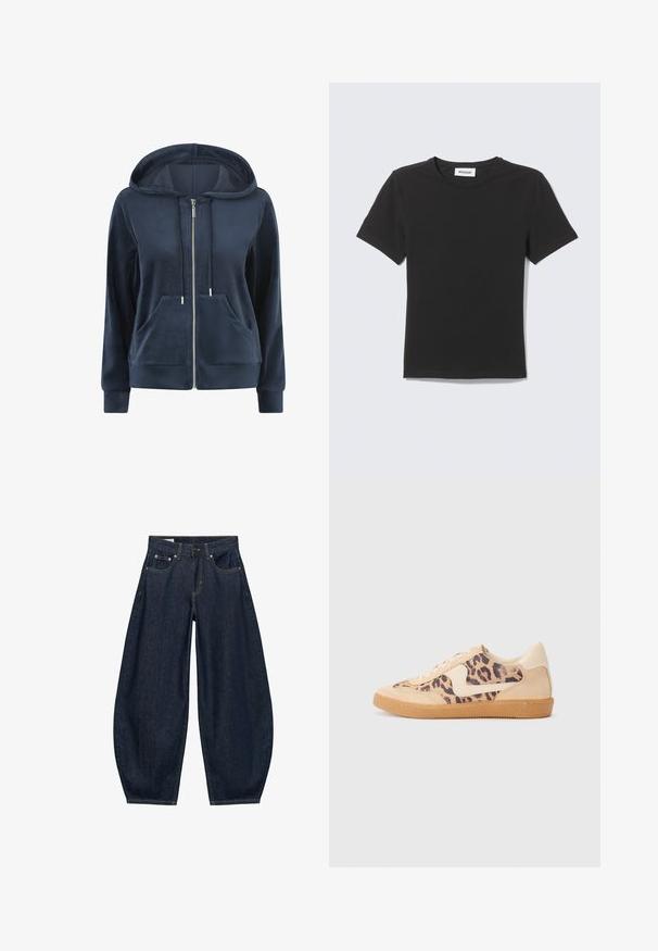 Marineblauwe zip-up hoodie van zachte fluweel, met een trekkoord-capuchon, twee voorzakken en ribgebreide manchetten en zoom.; Zwarte T-shirt met korte mouwen en ronde hals plat gelegd met een klein wit label binnen de kraag tegen een lichte achtergrond.; Donkerblauwe denim jeans met wijde pijpen, voorzakken, riemlussen en een knoopsluiting in de taille.; Luipaardprint sneakers met een beige suède bovenkant, tan rubberen zool en witte accenten. Ronde neus en vetersluiting met een gestructureerde afwerking.