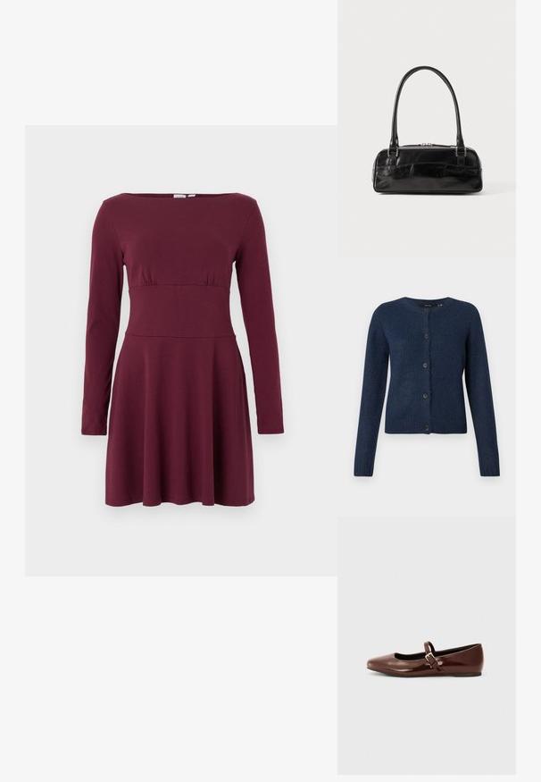 Marineblauwe cardigan van zacht, gestructureerd stof, met een ronde halslijn, lange mouwen en zes zwarte knopen aan de voorkant.; Lang mouwen, bordeauxrode jurk tot op de knie met een getailleerde taille en een boothals, weergegeven op een effen witte achtergrond.; Bruine gepatineerde leren balletschoen met een vierkante neus en een bandje met een kleine gouden gesp. Gladde textuur, lage hak en minimalistisch ontwerp.; Zwarte leren handtas met een rechthoekige vorm, voorzien van een enkele gestructureerde handgreep, zilveren hardware en ritsluiting. Gladde textuur.