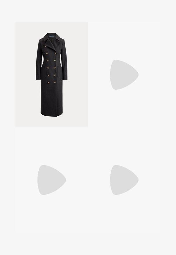Long manteau en laine gris foncé à double boutonnage avec larges revers, six boutons dorés, manches longues et poches plaquées sur le devant.; Haut à manches longues en dentelle noire avec un col haut, motif floral, bords festonnés et texture transparente.; Jupe noire asymétrique à plusieurs couches avec des détails en dentelle et volants, composée de panneaux de tissu transparent et opaque.; Bottes de cowboy en cuir noir avec un bout pointu, un subtil détail de couture et un talon empilé. Présente un haut tige et une languette de tirage.