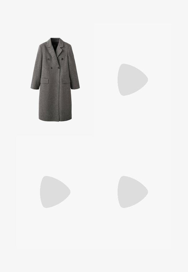 Long manteau gris en laine à double boutonnage avec revers à cran, deux poches à rabat et une poche poitrine passepoilée, conçu pour le temps froid.; Pull en maille beige à manches longues et col en V, présenté sur un fond blanc.; Jupe plissée beige en tissu lisse, équipée d'une ceinture noire avec une boucle argentée. La jupe présente une coupe évasée et une longueur mi-mollet.; Baskets en cuir blanc avec des rayures noires, semelle extérieure en caoutchouc beige, bout rond, fermeture lacée et embout en suède gris doux.