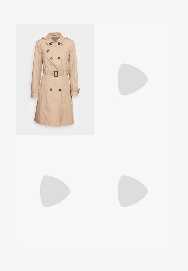 Soyaconcept SC-LORA 5 - Trenchcoat - camel; Geribbelde lange mouwen trui in lichtbeige, gemaakt van rekbaar materiaal. Kenmerkt zich door een ronde halslijn en een getailleerde pasvorm met gebande mouwen.; Zwarte katoen broek met een slim fit, rechte pijpen, riemlussen en voorzakken. Smooth textuur met subtiele stikseldetails.; Witte sneaker met een zwart V-logo, voorzien van een gladleren bovenwerk, ronde neus, vetersluiting en een contrasterende zwarte hieltab.