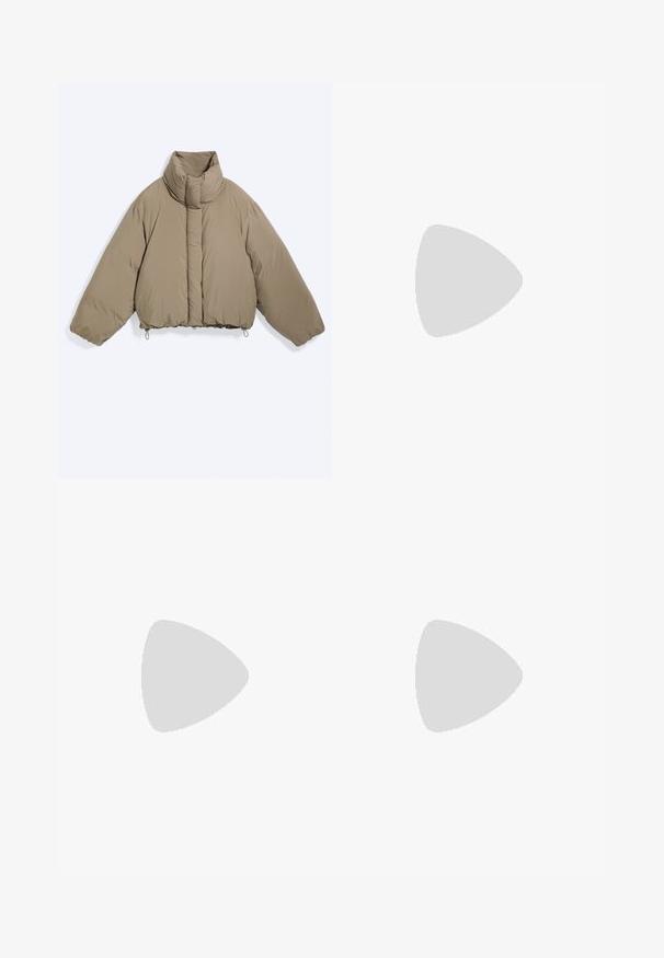 Beige Steppjacke mit hohem Kragen, langen Ärmeln und verstellbaren Kordeln am Saum für eine eng anliegende Passform.; Grauer Baumwoll-Sweatshirt mit Rundhalsausschnitt, überschnittenen Schultern und gerippten Bündchen. Mit einem verkürzten Saum und weichem, strukturiertem Material.; Helles blauweite Jeans im Denim-Stil mit hoher Taille, ausgewaschenem Finish und seitlichen Taschen mit sichtbaren Nähten.; Weiße Mesh-Sneaker mit schwarzem Drei-Streifen-Design, abgerundeter Spitze und Gummisohle. Verfügen über einen weichen Fersenkragen und Schnürverschluss.