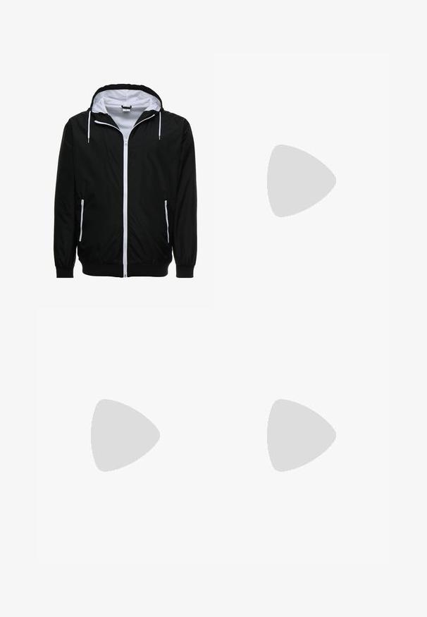 Schwarze leichte Jacke mit einem weißen Innenfutter. Sie verfügt über einen durchgehenden Reißverschluss, zwei Seitentaschen, eine verstellbare Kapuze mit Kordelzug und elastische Bündchen.; Schwarzes Baumwoll-T-Shirt mit kurzen Ärmeln, Rundhalsausschnitt und kleinem weißen gestickten Logo auf der linken Brust. Einfaches und klassisches Design.; Olivgrüne Sweatpants aus einem weichen Baumwollmix, mit einem elastischen Taillenbund und Kordelzug sowie gerippten Bündchen an den Knöcheln.; Schwarzer Sportschuh mit Mesh-Obermaterial, weißer Zwischensohle und sichtbarem Luftpolster im Fersenbereich. elegantes Design mit dezenten silbernen Akzenten.