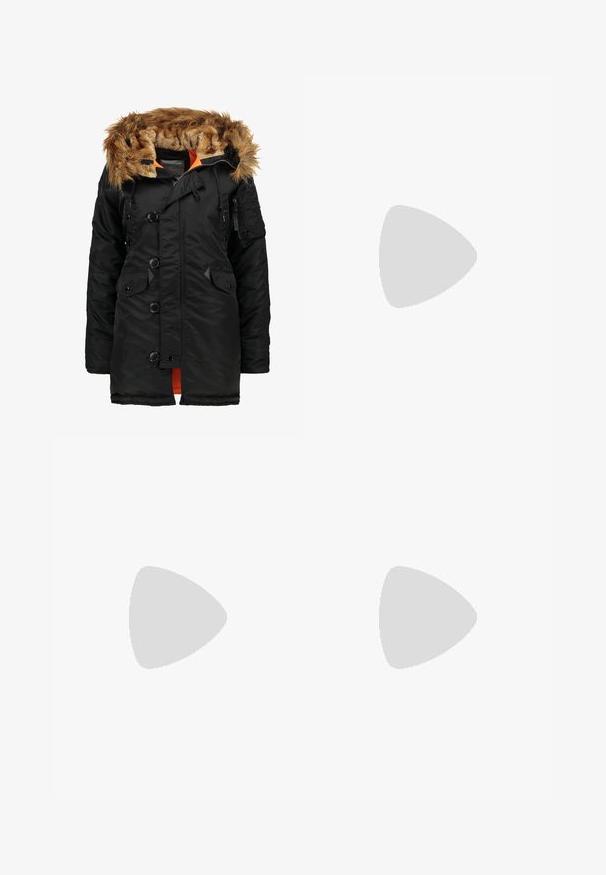 Schwarze isolierte Parka mit fellgefütterter Kapuze, orangem Innenfutter, Druckknopfverschluss und mehreren Fronttaschen. Verfügt über verstellbare Kordelzüge.; Schwarzes geripptes T-Shirt mit hohem Hals und kurzen Ärmeln. Glattes, figurbetontes Design ohne Muster oder sichtbare Hardware-Details.; Schlanke blaue Jeans aus Denim mit einer ausgewaschenen Optik, zwei Knopfverschluss, fünf Taschen und leicht abgetragenen Details in der Kniegegend.; Schwarze Leder-Stiefelette mit strukturierten Seitenpanelen, weichem weißen Kunstfellfutter, gelben Nähten und einer strapazierfähigen Gummisohle.