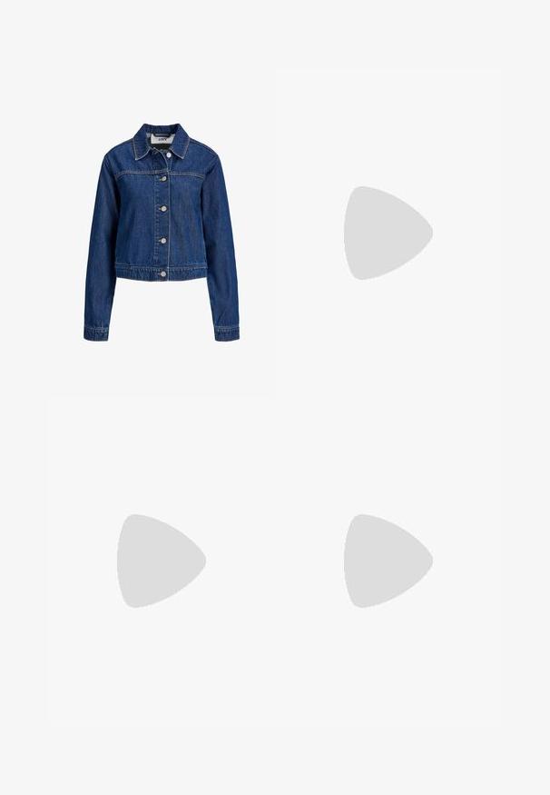 Chaqueta vaquera azul con mangas largas, cierre frontal de botones y cuello clásico, mostrada sobre un fondo blanco.; Camiseta azul de manga corta con cuello redondo y un pequeño emblema de corazón rojo en el lado izquierdo del pecho, sobre un fondo blanco liso.; Jeans de mezclilla oscura de pierna ancha con cintura alta, con detalles de costura visibles en dorado contrastante y bolsillos delanteros y traseros. Diseño clásico de cinco bolsillos.; Zapato Mary Jane burdeos oscuro y brillante, con tres tiras y hebillas plateadas, flota sobre una superficie acolchada plateada metálica.