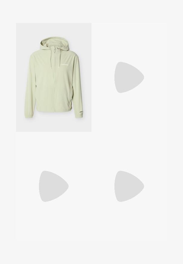Veste à capuche Calvin Klein beige clair avec fermeture éclair intégrale à l'avant, cordons de serrage, poignets élastiques et logo discret sur la poitrine.; T-shirt blanc à manches courtes avec col rond, avec un discret logo Calvin Klein embossé centré sur la poitrine.; Pantalon beige clair sur mesure avec plis à l'avant, poches latérales, passants de ceinture et fermeture par bouton sur fond blanc.; Basket beige avec un mélange de suède et de toile, dotée de lacets, d'un bout rond, d'une semelle texturée et d'un logo de marque discret sur le côté.