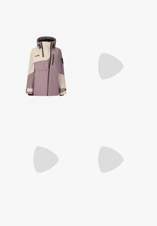 Veste imperméable violette et crème avec une capuche, des poches zippées, une poche poitrine et des poignets ajustables. Le design comprend un bloc de couleurs.; Haut à manches longues en beige et blanc, avec un col montant, des rayures en chevron jaunes et le logo multicolore "SKKII" sur la poitrine.; Pantalon de ski rose imperméable, coupe droite, devant plissé, deux poches latérales et accents noirs aux chevilles.; Sorel Bottes de neige - chalk light clay