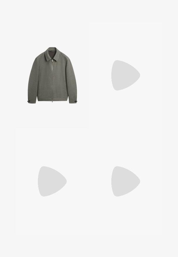 Graue Reißverschlussjacke mit Kragen und geknöpften Manschetten, aus strukturiertem Stoff gefertigt, auf weißem Hintergrund dargestellt.; Brauner Strickstoff mit einer samtigen Textur, ausgestattet mit einem Kragen und kurzen Ärmeln. Das Design ist schlicht und kommt ohne Muster oder Verzierungen aus.; Hose aus dunkelbraunem Stoff, mit lockerem Schnitt, plissierter Vorderseite, weiten Beinen und einem Knopfverschluss am Bund.; Brauner Leder-Schlupfschuh mit abgerundetem Zehenbereich und einer robusten schwarzen Gummisohle. Verfügt über einen dekorativen Riemen über dem Spann.