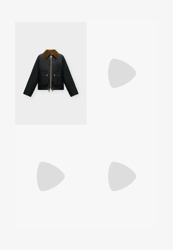 Veste noire zippée avec col en velours côtelé marron, deux poches avant avec boutons dorés et tirette ronde dorée.; Blouse en satin bronze avec un col chemise, manches longues et un bas ajusté style body. Texture lisse et léger éclat.; Pantalon marron sur mesure à jambes droites, doté de passants pour ceinture et de plis sur le devant, présenté sur un fond blanc uni.; Desa Mules à talons - brown