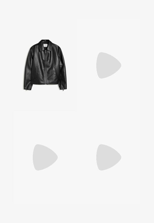 Schwarze Lederjacke mit Kragen, Frontreißverschluss und zwei vertikalen Seitentaschen, flach auf weißem Hintergrund liegend.; Schwarzer Sweatshirt aus Baumwolle mit rundem Ausschnitt, langen Ärmeln und einem kleinen weißen Nike-Logo auf der oberen linken Brust.; Schwarze Jeans mit geradem Schnitt. Verfügt über ein klassisches Fünf-Taschen-Design, Knopfverschluss und subtile Stofftextur.; Weiße Sneaker mit schwarzen Grafikmustern, die Blumen, Insekten und abstrakte Designs zeigen. Runde Zehenpartie und weiße Schnürsenkel, Gummisohle.