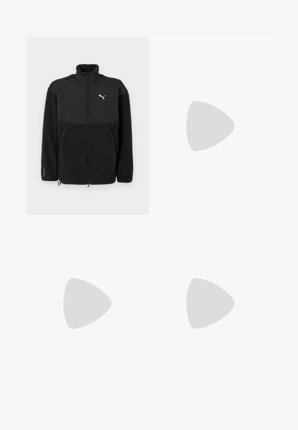 Čierna fleece bunda s hladkou hornou časťou, vysokým golierom, zapínaním na zips a logom Puma. Obsahuje textúrovaný materiál a bočné vrecká.; Biele bavlnené tričko s krátkymi rukávmi, s malým čiernym logom "BMW Motorsport" a farebnými akcentmi na pleciach.; Džínsy v tmavomodrej farbe so rovný strihom, predným piatimi vreckami, horným gombíkom a mosadznými nitmi.; Čierne semišové športové topánky s nízkym profilom. Majú textúrovaný dizajn, čiernu gumovú podrážku a strieborné akcenty loga Puma.
