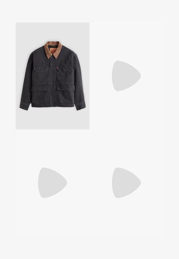 Donkergrijs werkjack met vier voorflapzakken en een contrasterende bruine kraag tegen een lichtgrijze achtergrond.; Zwart Levi's T-shirt met ronde hals, met geribde kraag en oranje Levi's logo-label aan de binnenkant van de hals.; Olijfgroene corduroy broek met voorzakken, riemlussen, knoopsluiting en een lichte flare bij de beenopeningen.; Bordeaux leren schoenen met bruine rubberen zolen, ronde neus, witte stiksels en gouden veterogen. Het interieur heeft een gele voering.