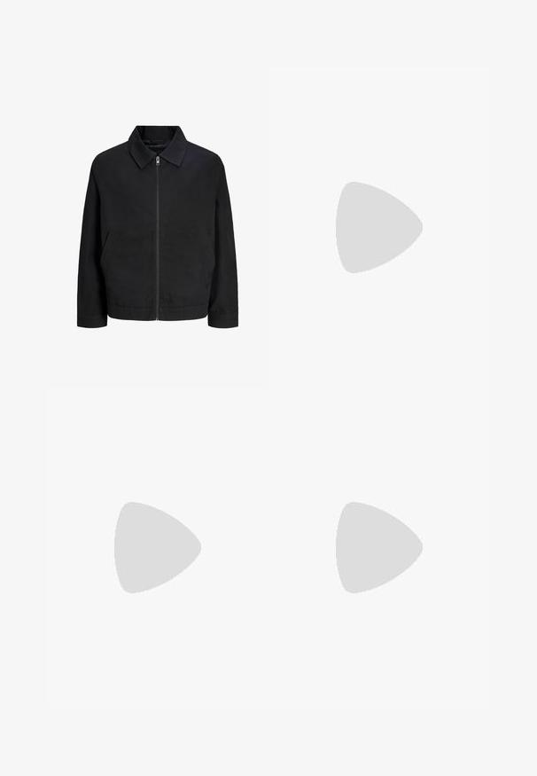 Veste noire zippée avec col, manches longues et poches latérales, présentée sur fond blanc.; T-shirt noir à manches courtes et col rond, coupe décontractée, avec une petite étiquette de la marque à l'intérieur de l'encolure.; Jeans en denim noirs à coupe large avec taille haute, bouton avant, fermeture éclair et surpiqûres jaunes sur les poches et les coutures.; Chaussures en cuir bourgogne avec semelles en caoutchouc marron, bout rond, couture blanche et œillets dorés. L'intérieur présente une doublure jaune.