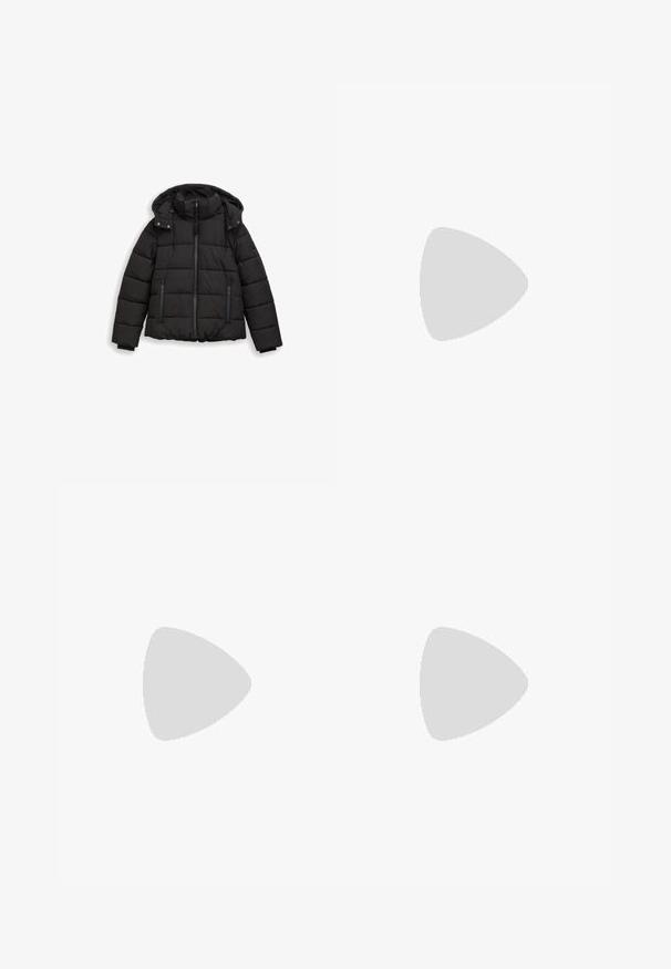 Doudoune noire avec capuche, présentant un matelassage horizontal, une fermeture éclair à l'avant et des poignets élastiques. Fabriquée en matériau léger et résistant à l'eau.; Haut noir à manches longues avec un design enveloppant, présentant un tissu drapé, des détails froncés sur le côté et une texture lisse. Étiquette visible au niveau du col.; Jupe crayon en simili cuir bourgogne avec une fente sur le côté, texture lisse et détails de couture, présentant une silhouette ajustée et une coupe à la longueur des genoux.; Bottes en cuir noir hauteur cuissard avec bout pointu, talon aiguille et un design épuré mettant en valeur un accent logo au niveau de la cheville.