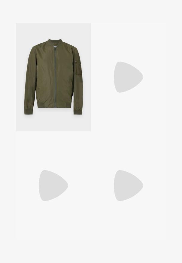 Veste bomber vert olive avec fermeture éclair sur le devant, col, poignets et ourlet côtelés, et une poche zippée sur la manche gauche.; T-shirt noir à manches courtes avec col rond, ourlet et poignets côtelés, design uni, présenté sur un fond blanc.; Pantalon beige ajusté avec plis à l'avant, passants pour ceinture, et coupe droite, présenté sur un fond uni.; Basket en suède noire avec une semelle plate et texturée, un bout rond, six œillets pour les lacets et un design minimaliste.