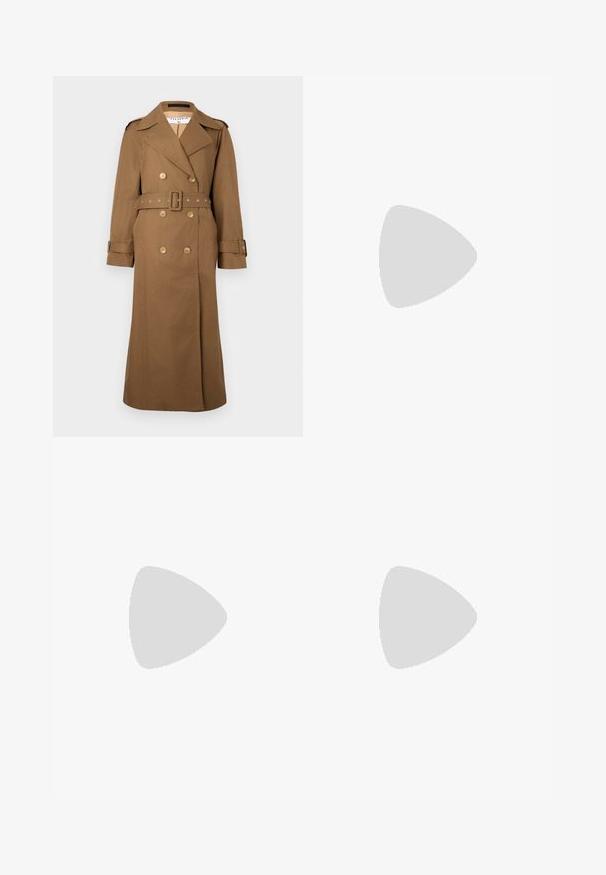 Brauner doppelt geknöpfter Trenchcoat mit breitem Revers, Schulterklappen, Taillengürtel und Manschettenriemen, knielang auf einfarbigem Hintergrund.; Kurzärmeliger flauschiger Pullover mit horizontalen braunen, marineblauen und hellgrauen Streifen, Rundhalsausschnitt und geripptem Saum vor weißem Hintergrund.; Braune, weit geschnittene Hose mit hohem Taillenbund, vorne mit Falten, aus einem glatten Stoff ohne sichtbare Muster oder Akzente.; Schwarze Lederloafers mit einem gestickten Akzentdesign, runder Zehenform, flacher Gummisohle und einer glatten Oberfläche. Klassische, vielseitige Silhouette.
