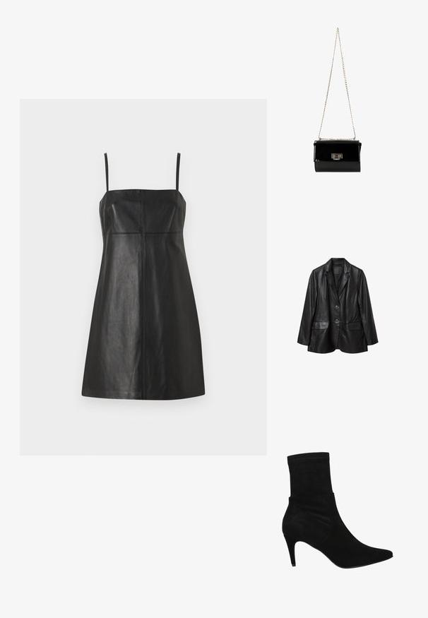 Schwarze Lederblazer mit Reverskragen, Einfachknopfverschluss und zwei Fronttaschen. Verfügt über eine glatte Textur und einen lockeren Schnitt.; Schwarzes Lederkleid mit dünnen Trägern, tailliertem Oberteil und A-Linienform. Verfügt über vertikale Nähte für Struktur und eine glatte Textur.; Wojas Stiefelette - czarny; Schwarz glänzende Handtasche aus Lackleder mit einem goldenen Kettenriemen, rechteckige Form, mit einem Verschluss mit Klappe und einem metallischen Logo-Akzent.