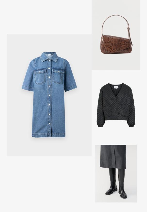 Sort quiltet jakke med V-hals, to frontlommer og knaplukning. Har elastiske mansjetter og en tekstureret, glat overflade.; Denim skjortekjole, lyseblå farve, korte ærmer, knaplukning foran, to brystlommer, lige snit og let flaret kant.; Knæhøje sorte læderstøvler med en glat tekstur, lynlåse i siden og en flad sål. Støvlerne har et struktureret skaft og minimalt hardware.; Brun skuldertaske i læder med slangeskindsmønster, lukkes med klap og har en enkelt justerbar rem mod en ensfarvet baggrund.