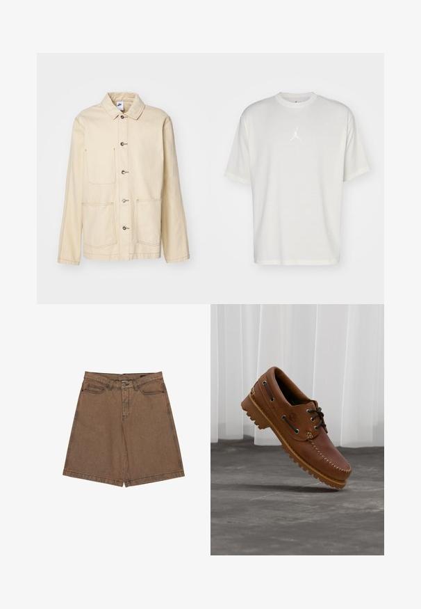 Veste beige avec un devant à boutons, deux poches poitrine et des poches latérales, avec des coutures contrastantes et un col.; T-shirt en coton blanc avec un col rond, des manches courtes et un petit logo brodé au centre. Design ajusté avec des coutures minimales.; Shorts en denim marron à coupe droite, avec de grandes poches latérales, un détail de logo sur la ceinture, et des coutures contrastées le long des coutures.; Chaussure de bateau en cuir marron avec des lacets noirs, des coutures beiges et une semelle robuste, suspendue au-dessus d'un sol en béton gris.