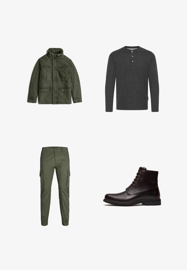 Veste militaire vert foncé avec col montant, fermeture éclair et boutons, et quatre poches avant à rabat.; Chemise à manches longues gris foncé en tissu doux, dotée d'un col henley avec trois boutons en bois et d'une étiquette sur le côté.; Pantalons cargo de couleur vert olive, coupe ajustée, fabriqués en mélange de coton durable. Comprend des poches latérales et des poignets élastiques aux chevilles.; Bottine en cuir marron foncé à lacets avec semelle en caoutchouc et logo embossé subtil près du talon, vue de côté extérieur.
