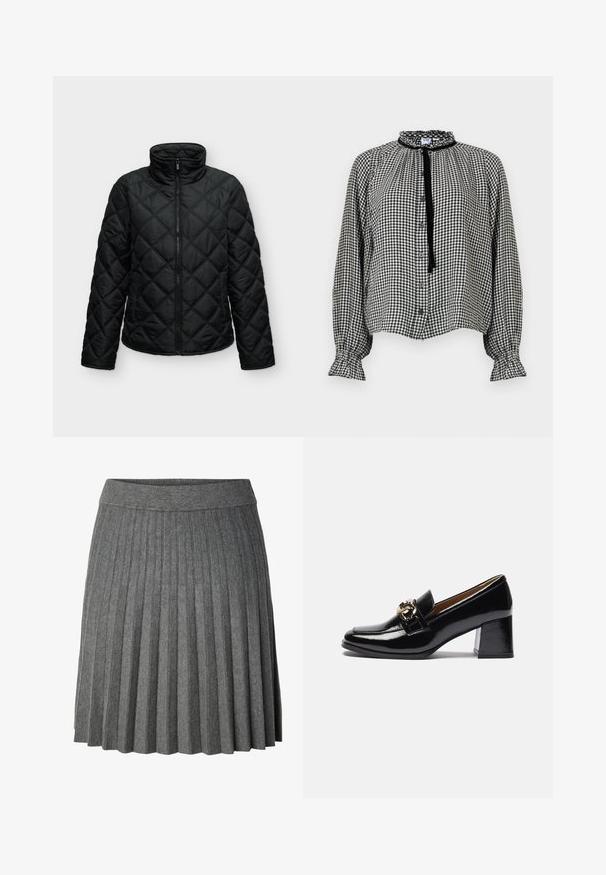 Zwarte gewatteerde jas met een ritssluiting aan de voorkant, een hoge kraag en lange mouwen op een effen lichtgrijze achtergrond.; Zwart-witte geruite blouse met lange mouwen, ruches bij de kraag en manchetten, knoopsluiting aan de voorkant en een zwarte lintstrik bij de hals.; Donkergrijze geplooide rok tot op de knie met een brede elastische tailleband van zachte gebreide stof.; Zwarte gepatineerde leren instappers met hak, voorzien van een ronde neus, een chunkier hak en een gouden hardware accent op de voorband.