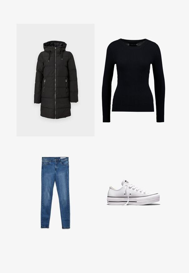 Sort dunjakke med hætte, med vandrette quiltede sektioner, frontlynlås og to sidelommer med lynlås.; Sort ribbet langærmet sweater med rund halsudskæring og tætsiddende silhuet. Teksturen er glat med en subtil strækbarhed.; Mørkeblå denimjeans med en klassisk skinny pasform. Indeholder fem lommer, lynlås og diskret falmning for tekstur.; Lavtop hvid lærredsneaker med hvide snørebånd, gummisål, sorte stribedetaljer og logo-patch på tungen og hælen.
