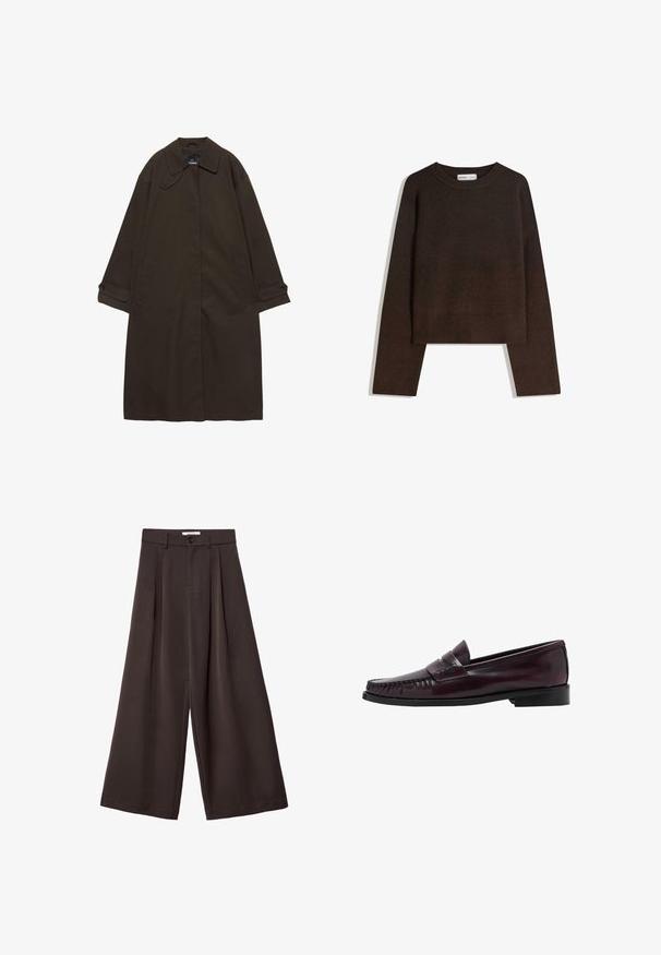 Mørkebrun lang trenchcoat med bred krave, knaplukning ved manchetter, skjult lukning foran og sidelommer, lagt fladt på hvid baggrund.; Brun, strikket sweater med rundet hals, sænket skuldre samt ribstrikkede manchetter og kant. Blød tekstur, cropped design. Ingen synlige mønstre eller metaldele.; Mørkebrune bukser med vide ben, forreste læg, knaplukning og bæltestropper, vist mod en hvid baggrund.; Mænds mørkebrune læder penny loafers med sort sål og syning langs tåen, vist i sideprofil.