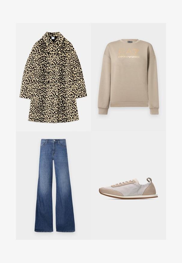 Leopardenmuster Doppelreiher Mantel in Beige und Schwarz, mit Kragen, sechs Knöpfen und einer lockeren Passform. Weiche Textur.; Beiger Sweatshirt mit langen Ärmeln, vorne mit goldglänzendem "EA7"-Schriftzug und goldenem "EMPORIO ARMANI"-Logo bedruckt.; Glockenweite Denim-Jeans in einer Mittelblau-Waschung, mit fünf Taschen, Gürtelschlaufen und einem Knopfverschluss. Glatte Textur mit leichter Ausbleichung.; Hellbeiger Sneaker mit weißen Schnürsenkeln, Wildlederakzenten an Zehen und Ferse, weichen Stoffseiten und einer dünnen braunen Gummisohle, Seitenansicht.